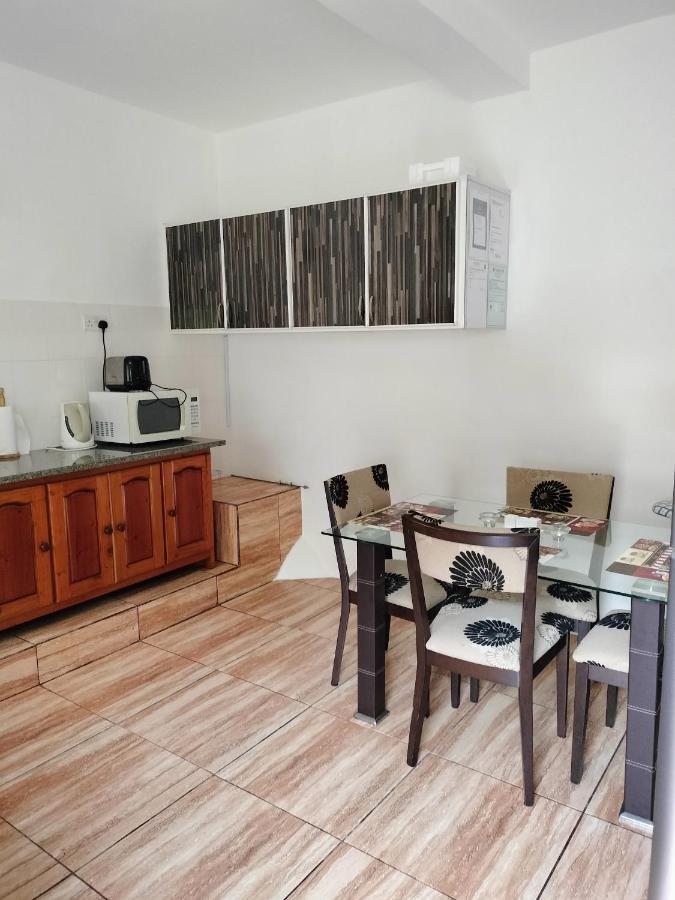 Loversnest Self Catering Anse aux Pins Eksteriør billede