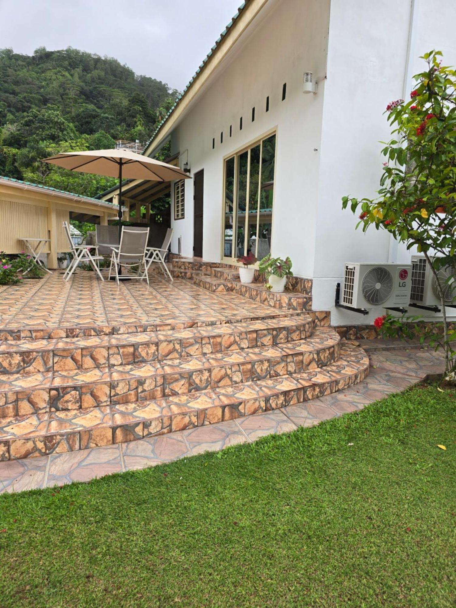 Loversnest Self Catering Anse aux Pins Eksteriør billede